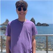 Diplomato in amministrazione, finanza e marketing, offro ripetizioni di italiano e matematica